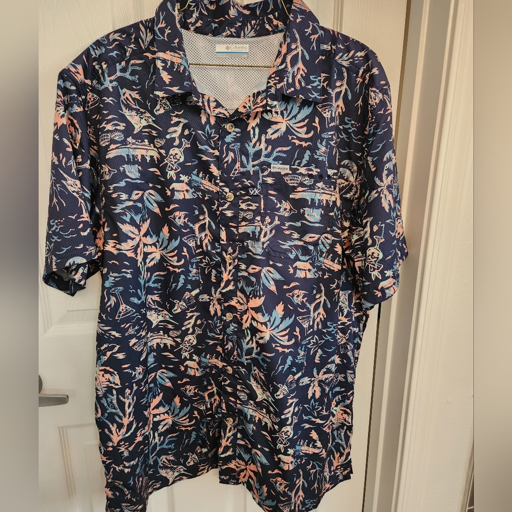 Hawaiian Print Short Sleeve Button Down Shirt